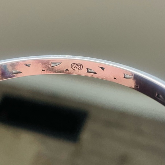 Beautiful new Brighton bangle - Picture 5 of 8
